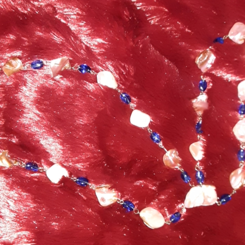 FINAL SALE!! WILL BUNDLE!!!Women's necklace